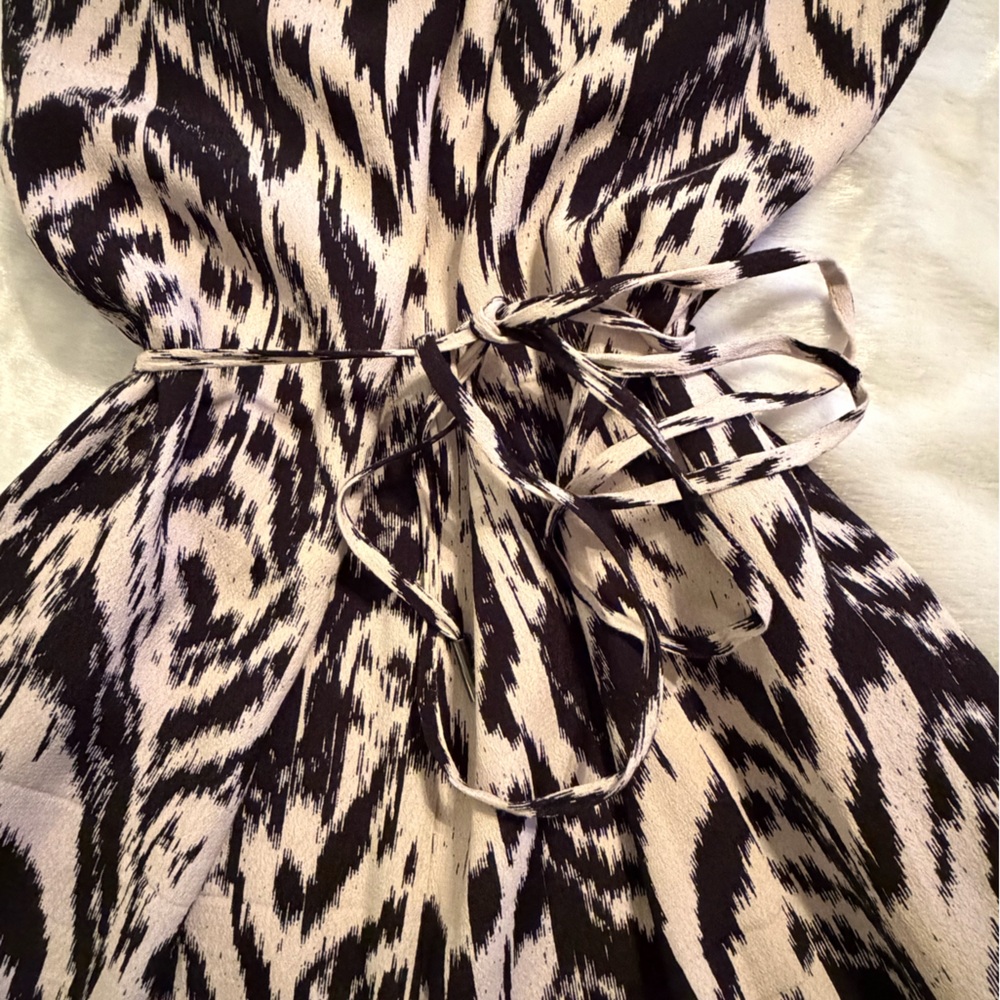 Ever Eve Black and White Patterned Sleeveless Jumpsuit - Picture 11 of 13